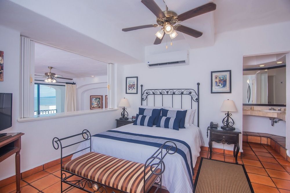 1 Bedroom Apartment Ocean Front