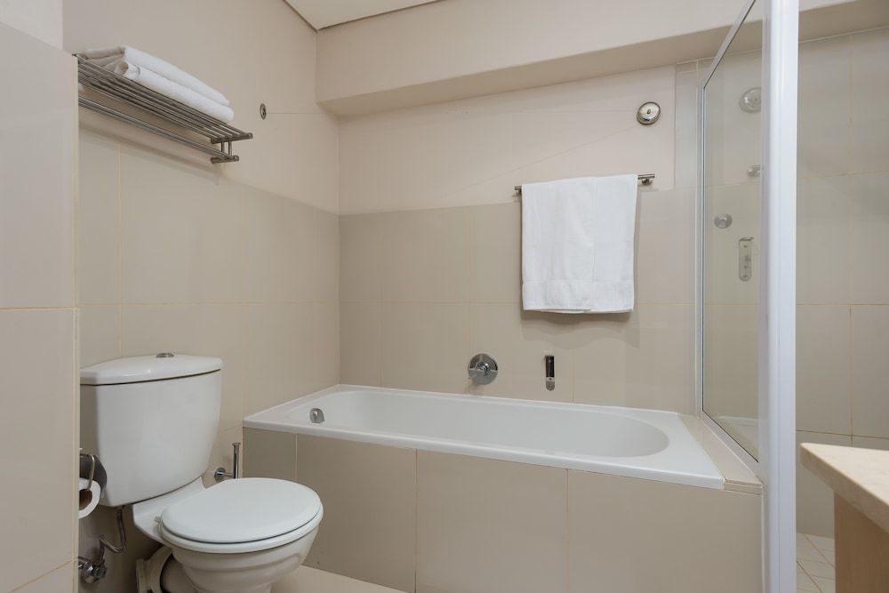 Fountain Suites 1001 Comfort Apartment, Multiple Beds, Non Smoking 11