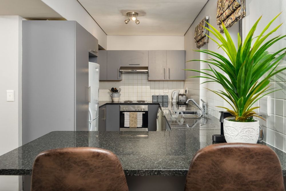 undefined Fountain Suites 1001 5