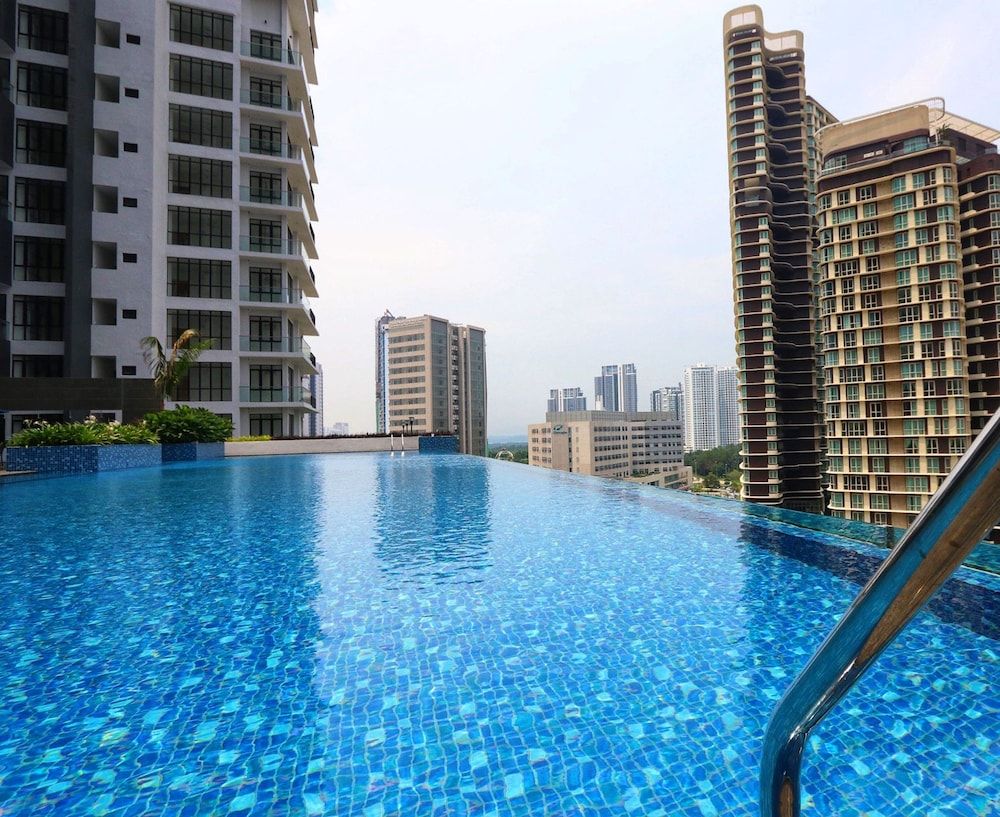 undefined D Pristine Family Suite By Holi 4