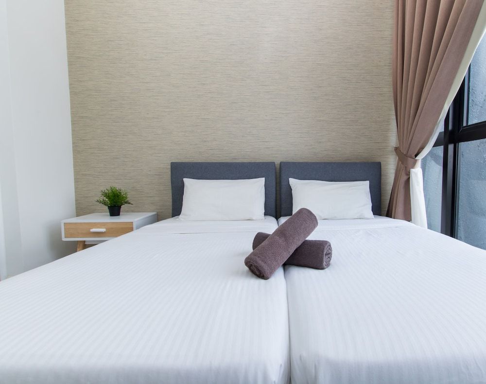 undefined D Pristine Family Suite By Holi 9