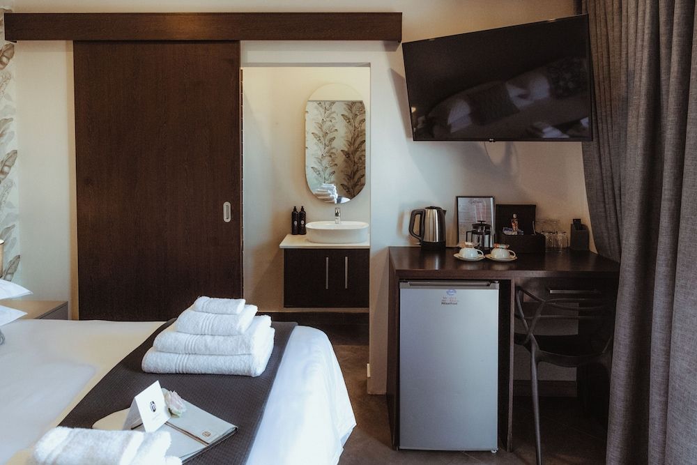 The Feather Hill Boutique Hotel Standard Room 6