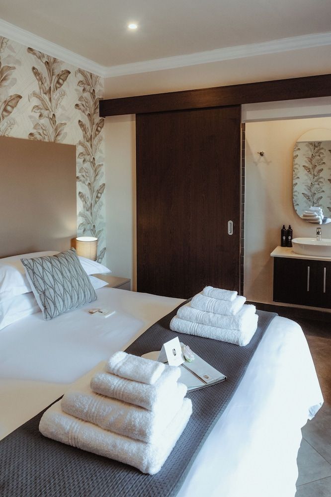 The Feather Hill Boutique Hotel Standard Room 2