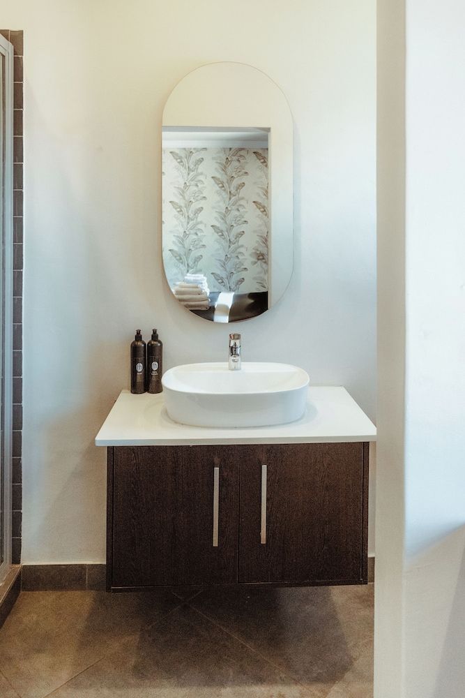 The Feather Hill Boutique Hotel Standard Room 5