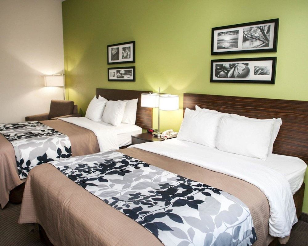 Room, 2 Queen Beds, Accessible, Non Smoking