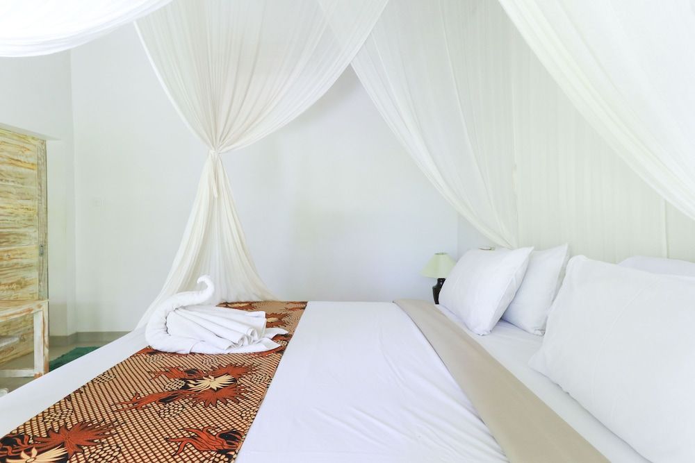 Angels Bungalow Nusa Penida Deluxe Double Room 7