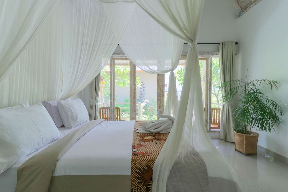 Angels Bungalow Nusa Penida Deluxe Double Room 5