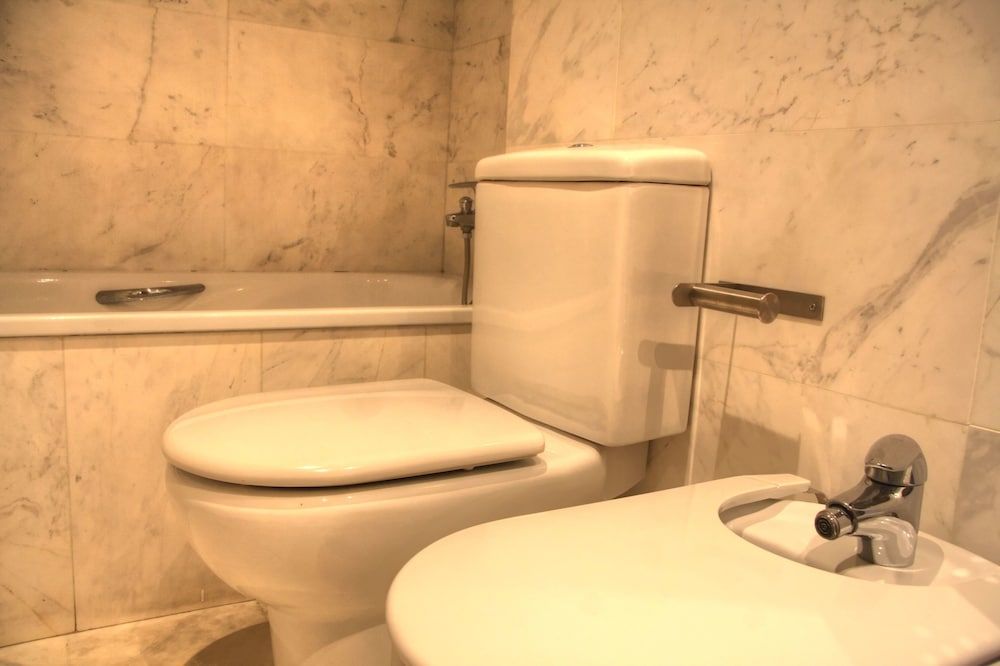 Suitur Barcelona  Olympic Apartment, 2 Bedrooms, Balcony 19