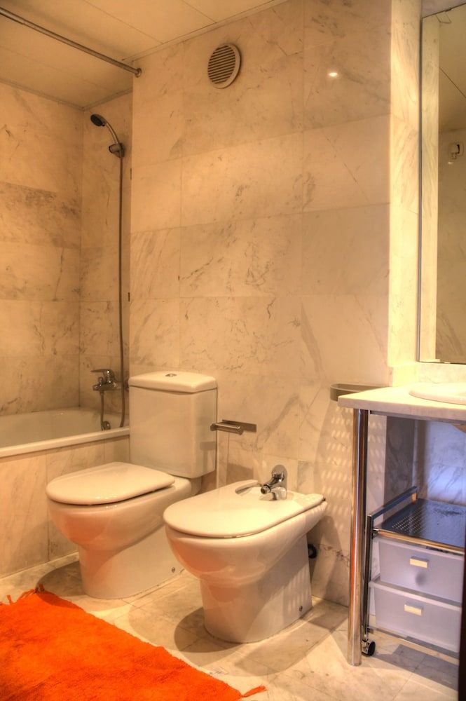 Suitur Barcelona  Olympic Apartment, 2 Bedrooms, Balcony 20