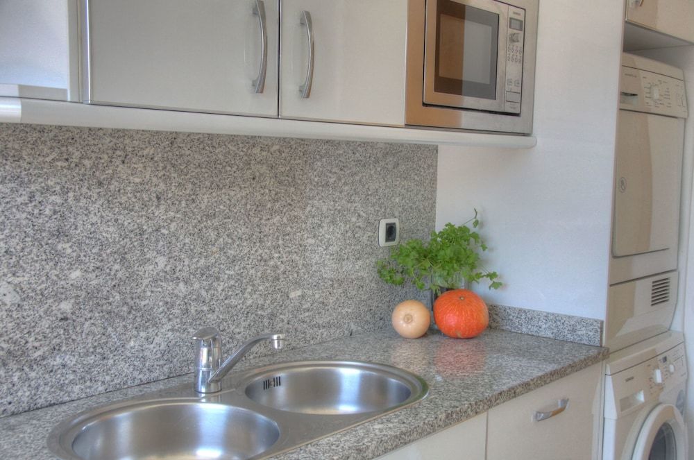 Suitur Barcelona  Olympic Apartment, 2 Bedrooms, Balcony 11