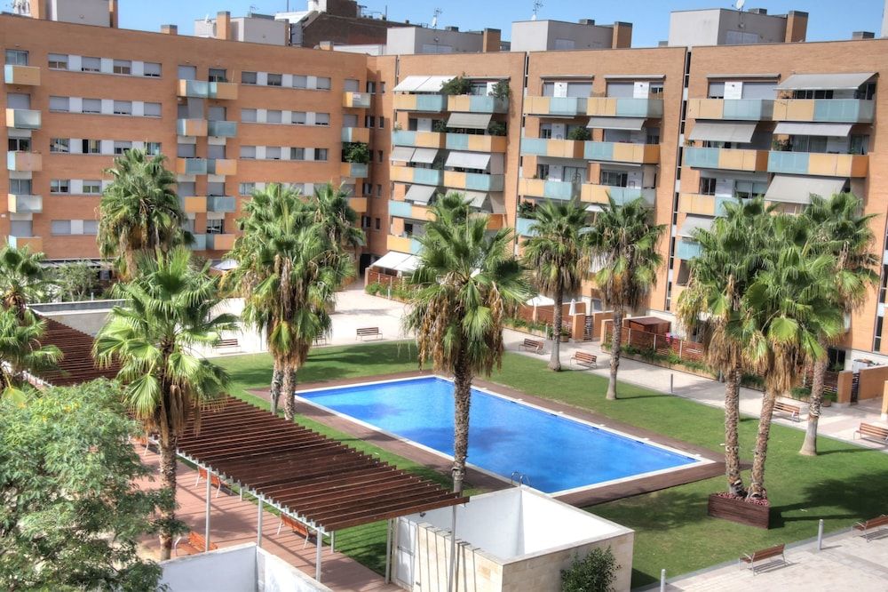 undefined Suitur Barcelona  Olympic 3