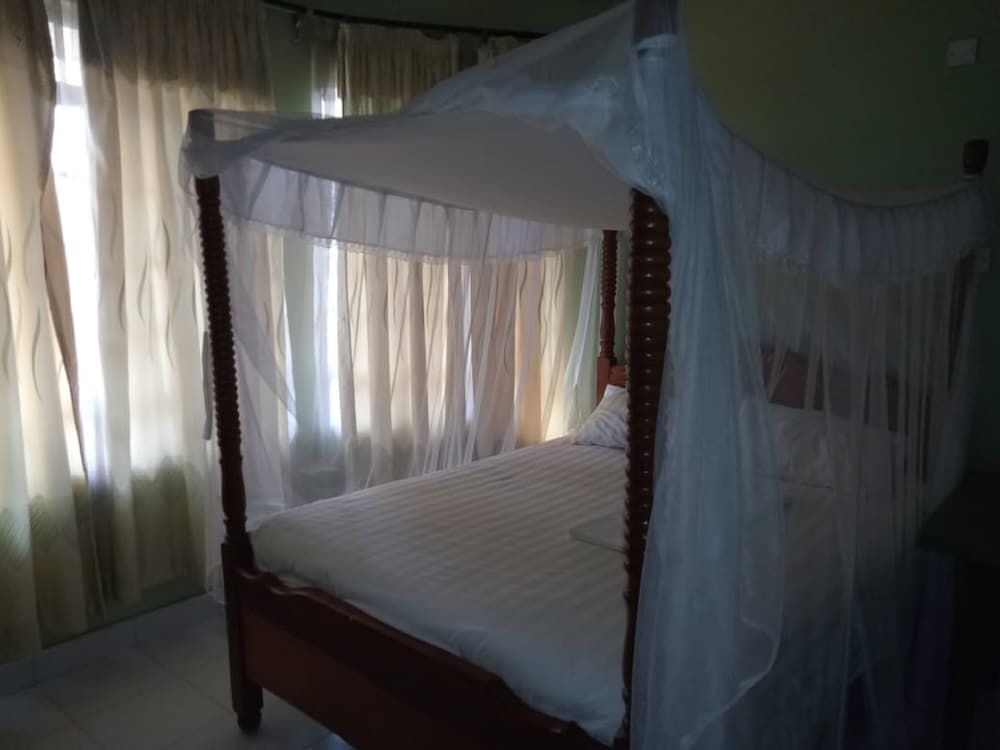 undefined La Luna The Moon 10