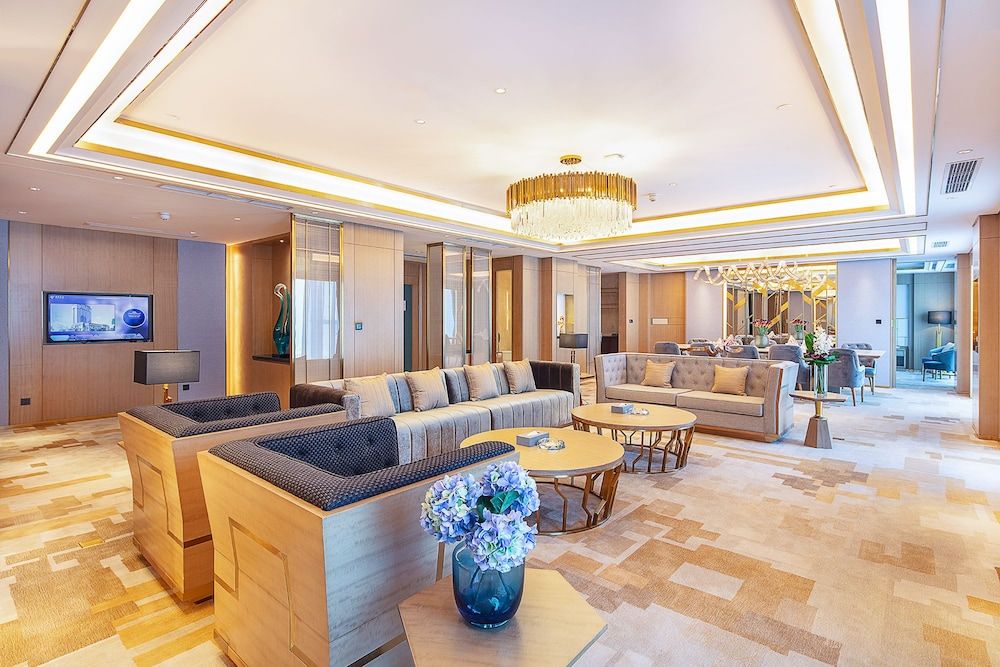 Presidential Suite, Multiple Beds, Smoking