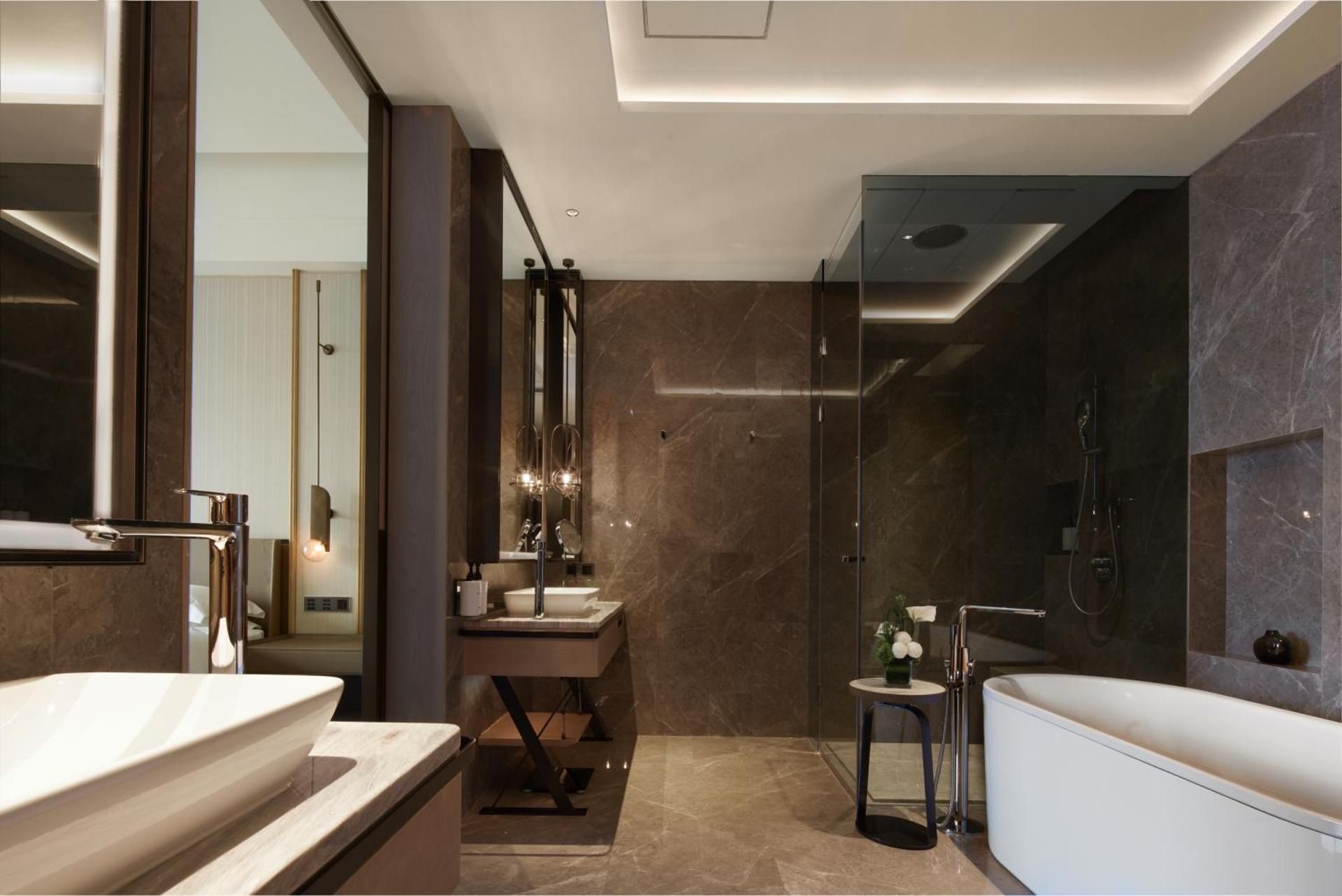 1 Bedroom Suite