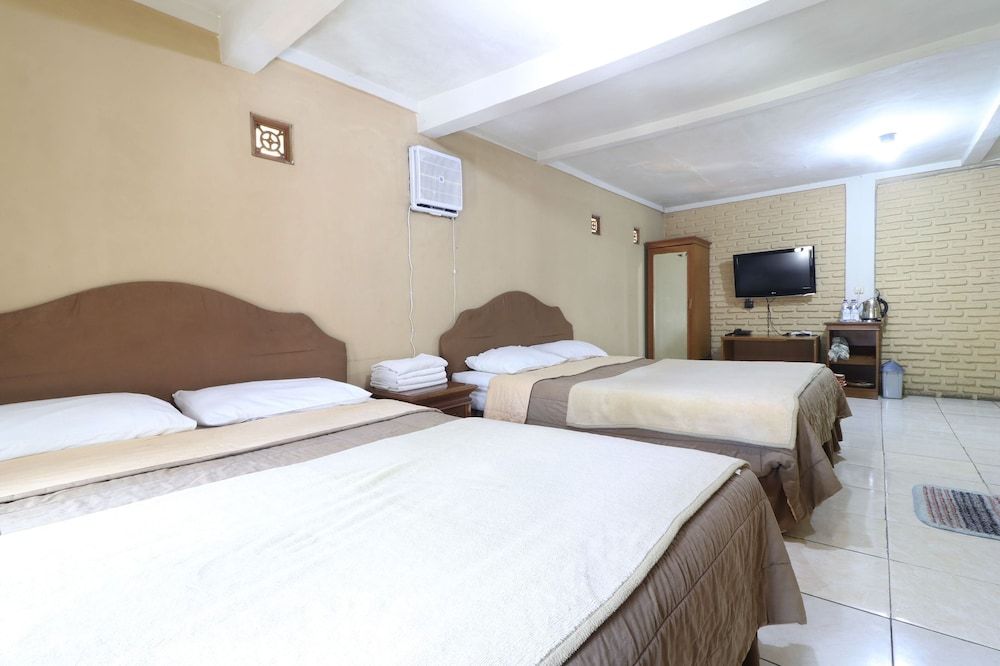 Kampung Pa'go Resort Hotel Family Room 3