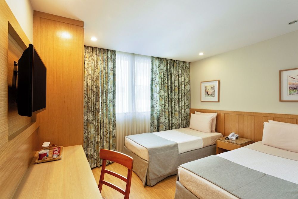 undefined Windsor Copa Hotel 9