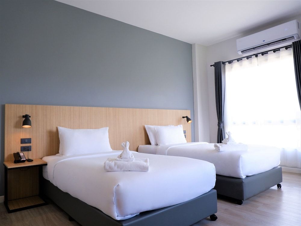 bliQ Hotel Chanthaburi Deluxe Corner Twin Room 2