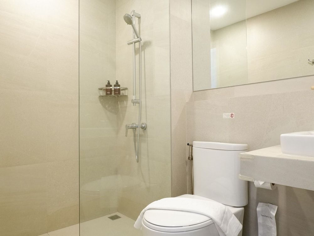 bliQ Hotel Chanthaburi Deluxe Corner Twin Room 3