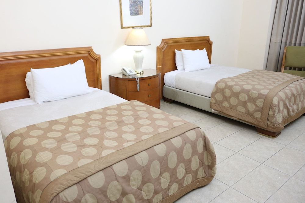 Room, 2 Double Beds, Non Smoking, City View (Exterior View)