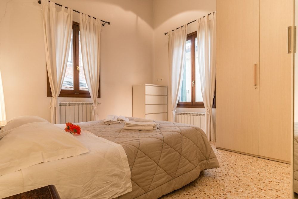 Corderie de la Tana Biennale Exhibition Apartment, 1 Bedroom 3