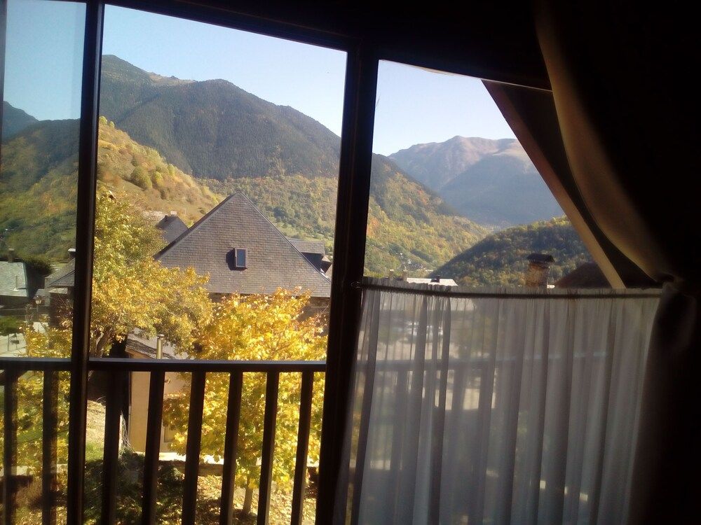 Hotelet de Betlan Standard Double Room, Balcony, Mountain View 12