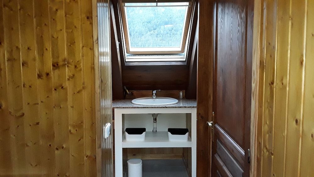 Hotelet de Betlan Exclusive Quadruple Room, Mountain View 7