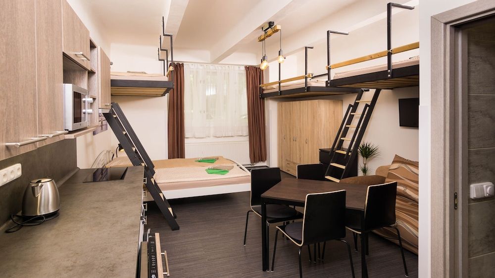 undefined Flying Bed Apartment close to Castle 3