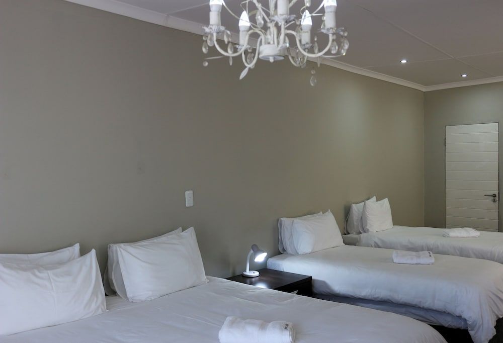 Family Room, Multiple Beds, Non Smoking