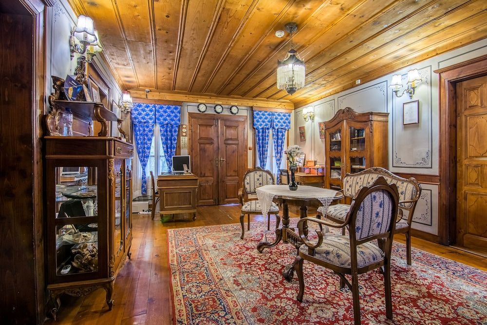 Old Legends Antique Double Room, City View, Garden Area 18