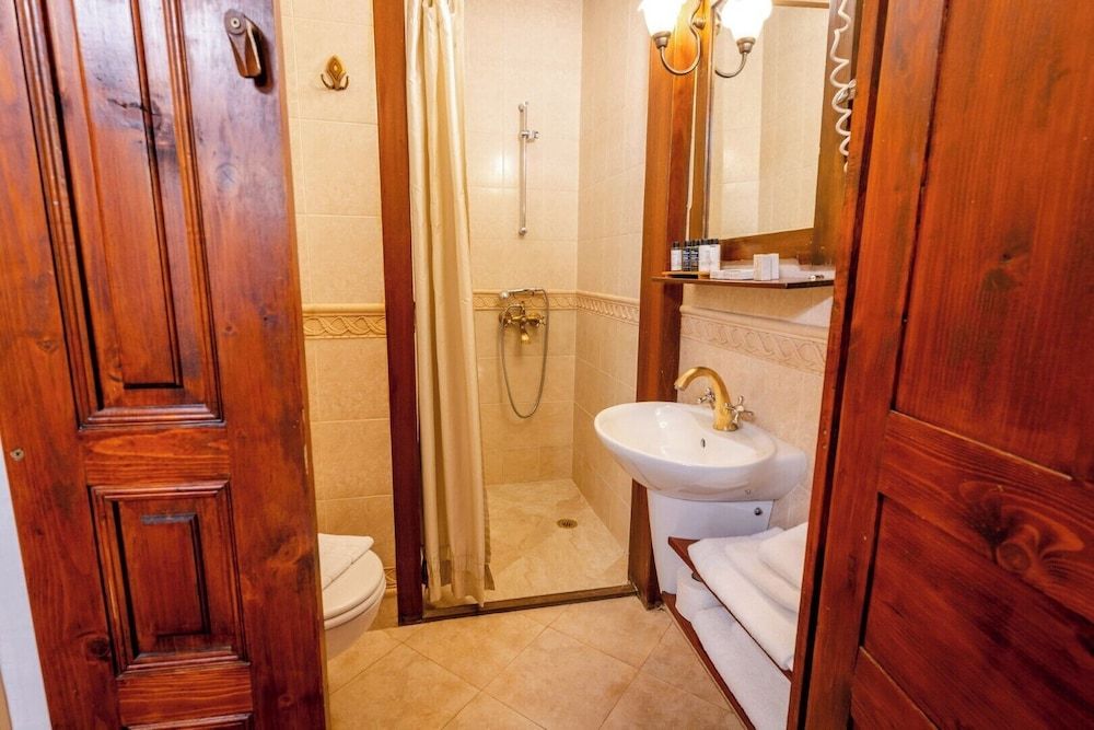 Old Legends Antique Single Room, Garden View 6