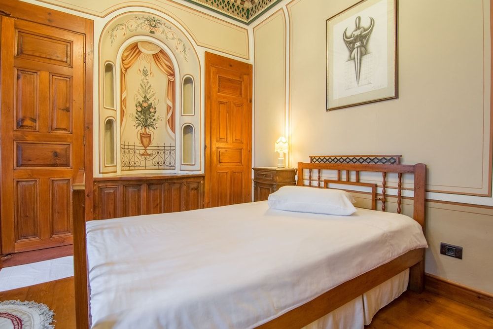 Old Legends Antique Single Room, Garden View 4