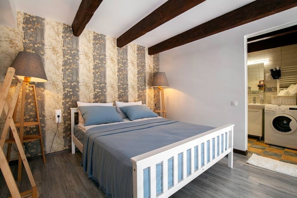 undefined Cozy Studios on Freedom Square 8