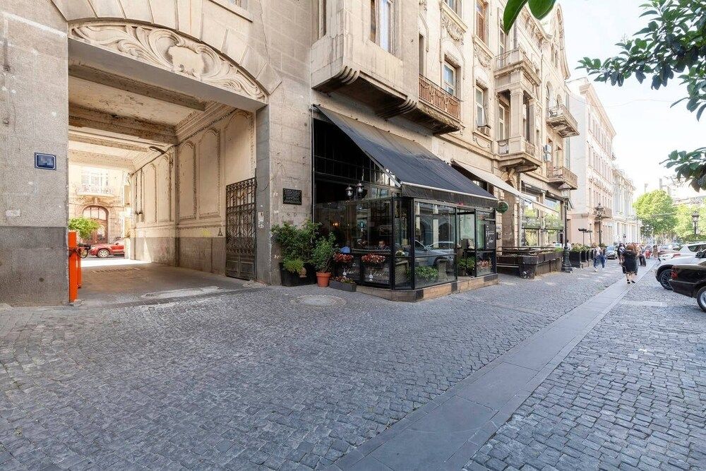 undefined Cozy Studios on Freedom Square 3