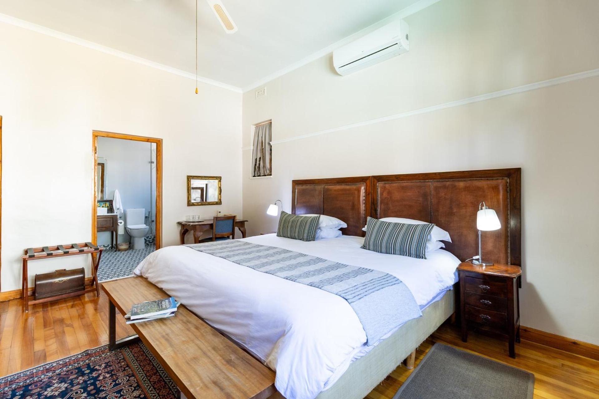 Redbourne Hilldrop Guest House Triple Room with Mountain View 2