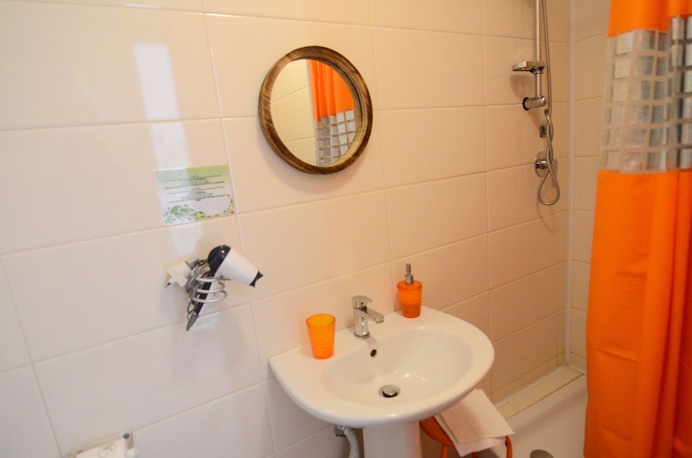 B&B Tecla Superior Room, 1 Bedroom, City View 9