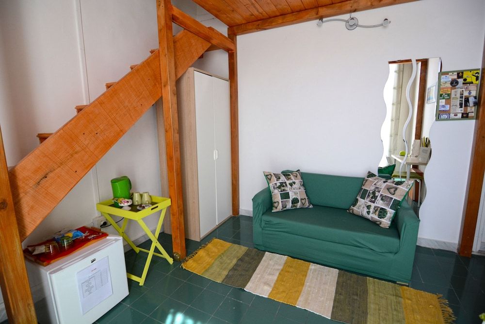 B&B Tecla Standard Room, 1 Bedroom, City View 15