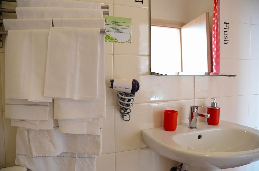 B&B Tecla Comfort Room, 1 Bedroom, City View 4