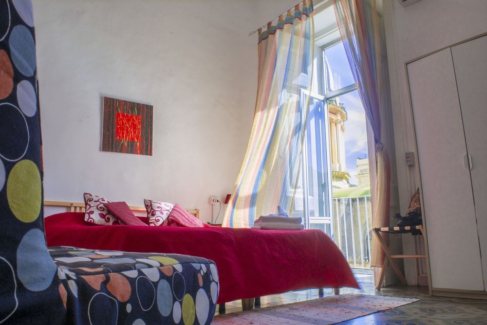 B&B Tecla Comfort Room, 1 Bedroom, City View 2