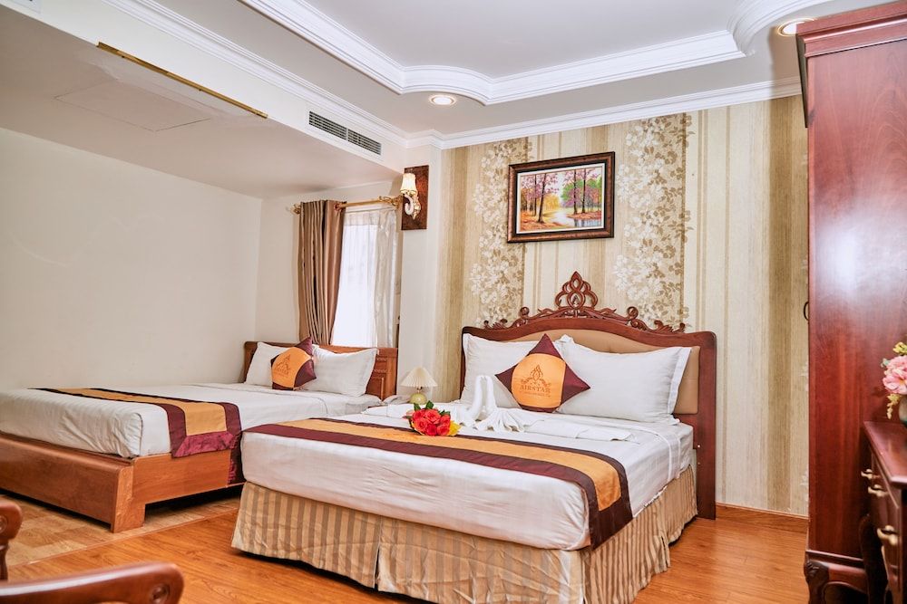 Signature Room, Kitchenette, Garden View