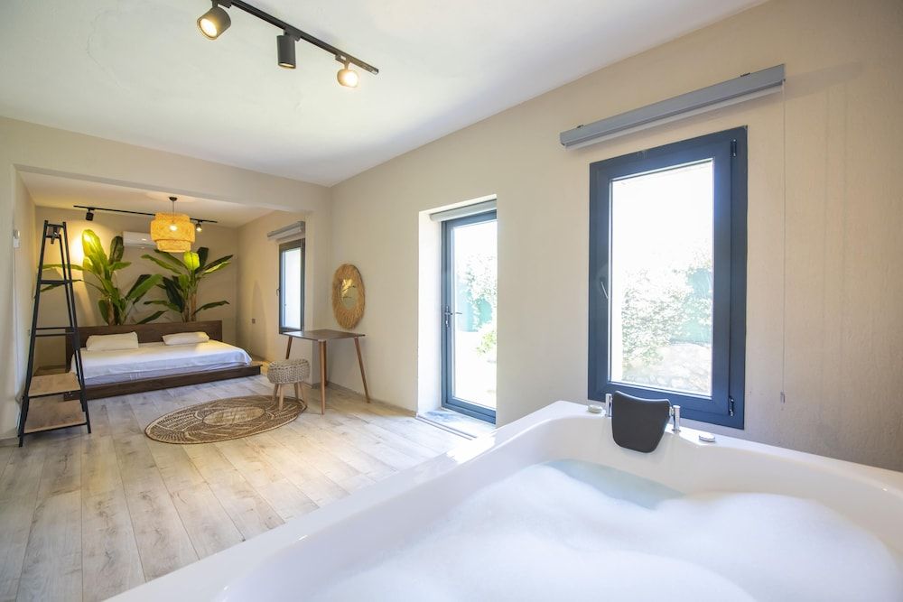 Eroglu Villas Honeymoon Villa, 2 Bedrooms 4
