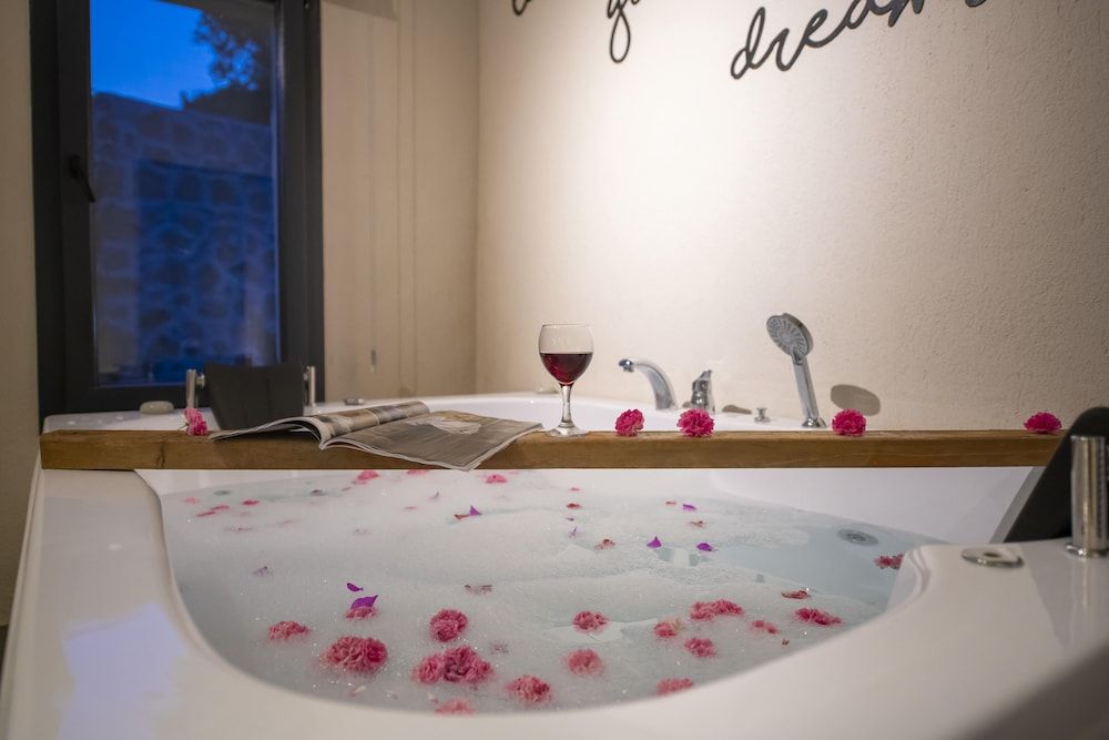 Eroglu Villas Honeymoon Villa, 2 Bedrooms 17