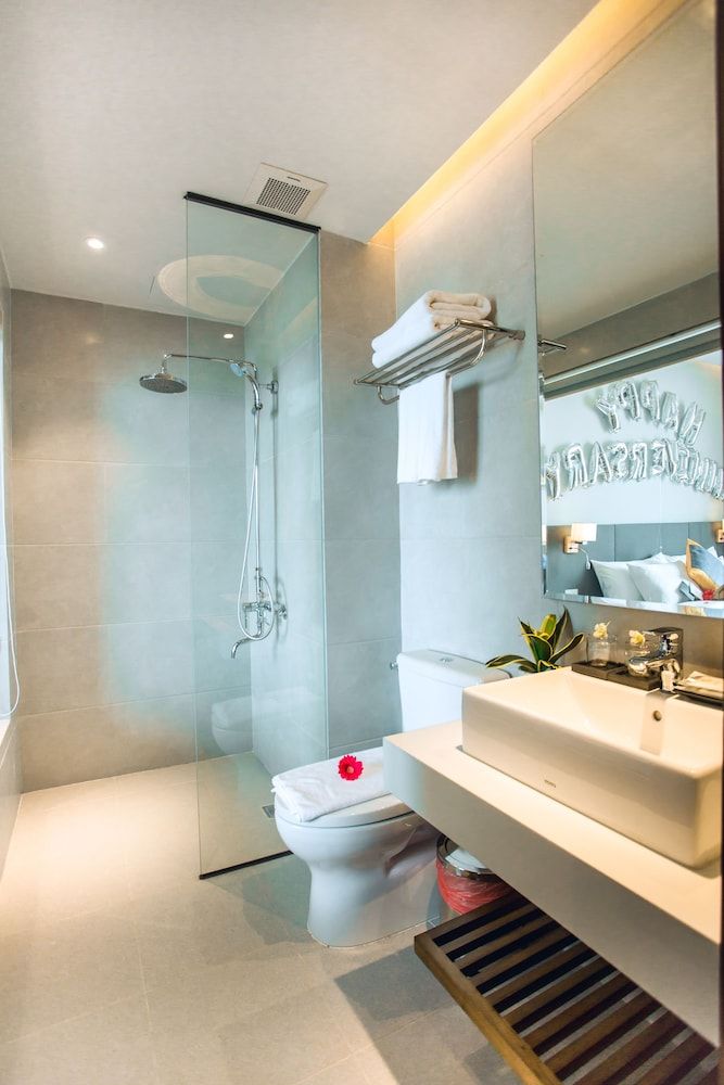 undefined Glamour Hotel Da Nang 8