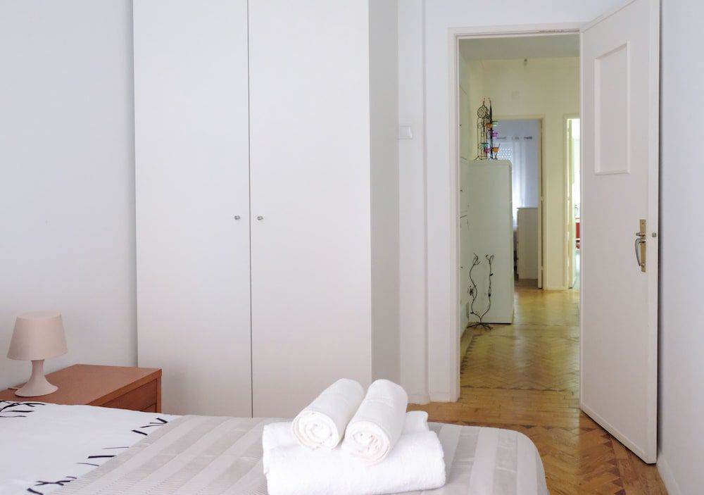 undefined 27 92 Campolide Apartment 4