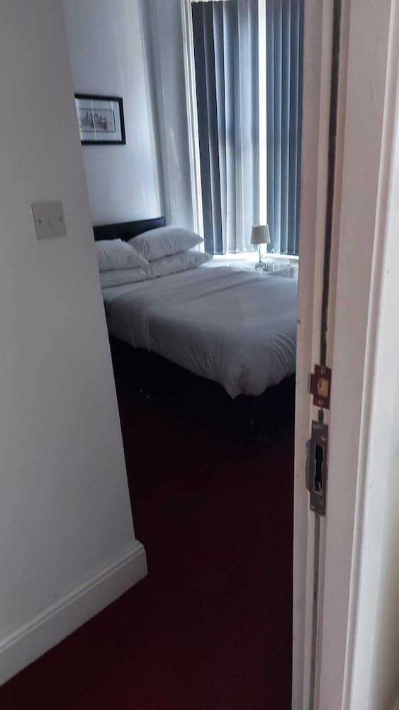 undefined Midtown Guesthouse 4