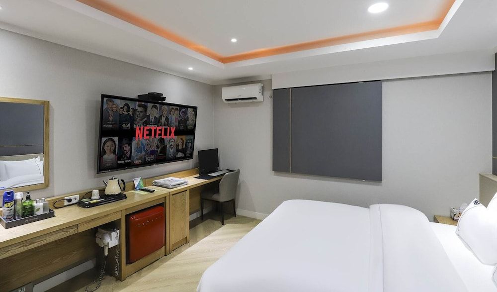 Hotel Primo Standard Room (Check-in at 7pm on Sat&Sun) 3