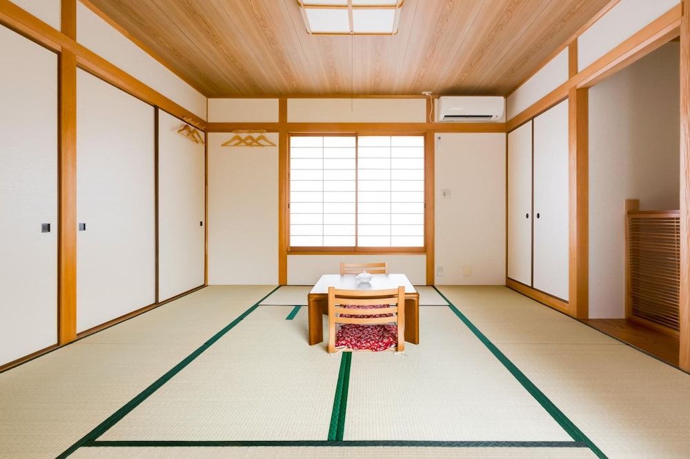 undefined Plus 9 Station Inn 5