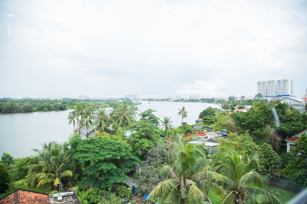 undefined Melow Riverview Apartment