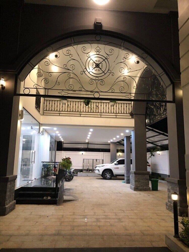 undefined Melow Riverview Apartment 6