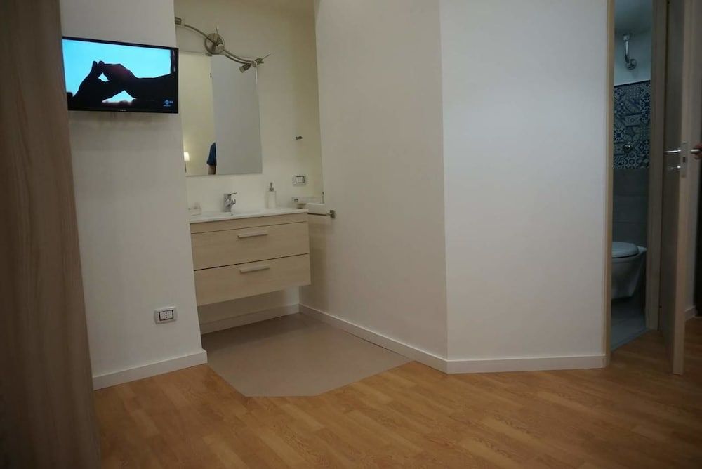 B&B Numero 5 Deluxe Triple Room, Multiple Beds, Non Smoking, Ground Floor 6