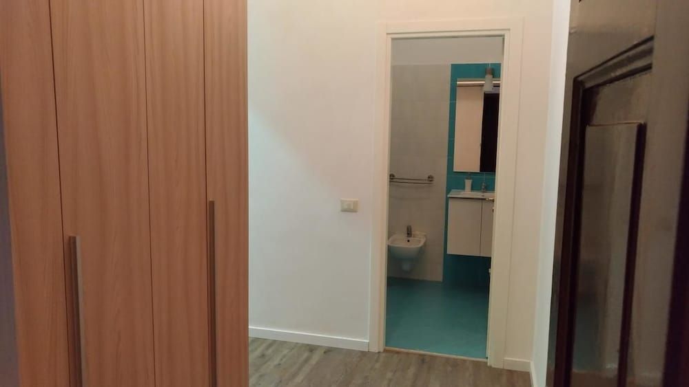 B&B Numero 5 Executive Quadruple Room, Multiple Beds, Non Smoking, Ground Floor 6